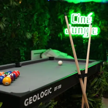 Cine Jungle Duplex Balneo Apartman Roanne